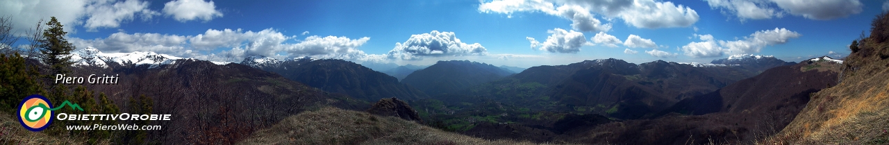 37 panoramica dalla cresta sulla Val Taleggio e dintorni....jpg